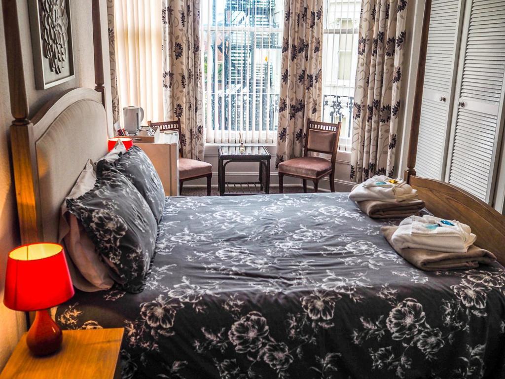Carlton House Scarborough Hotell Exteriör bild